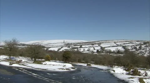 Snow on Dartmoor with Ponies Video stock 8909042