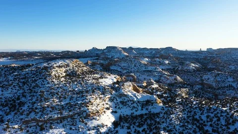 Snow Desert Mountain Cliffs 360 Vidéo 124147842