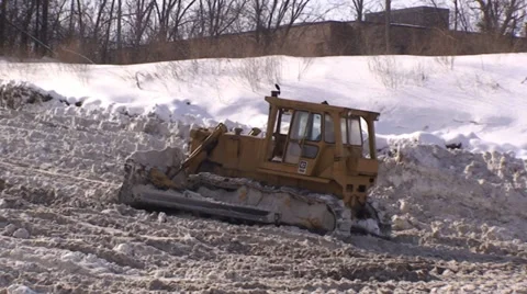 Snow dump with bulldozer. #45 Stock-Footage 34775882