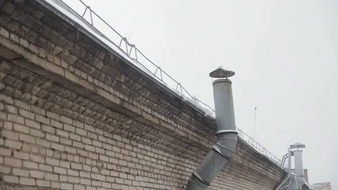 Snow falling Stock-Footage 70361724