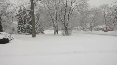 Snow falling wide shot 스톡 동영상 34608131