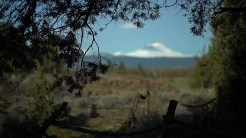 Snow Mountain Views Stockbeeldmateriaal 107632044