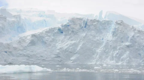 Snow mountains in Antarctic 스톡 동영상 33580775