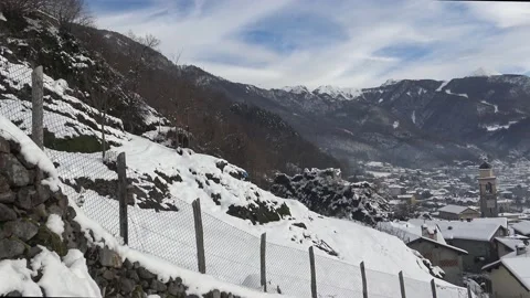 Snow at Primaluna, view from the top Vídeo Stock 145899125