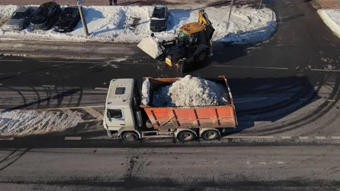 Snow removal in the city Video stock 148920451