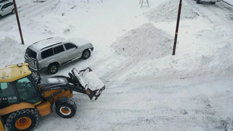 Snow removal from roads in winter Stock-Footage 168937618