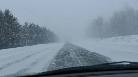 Snow storm with low visibilty Stock Footage 103869956