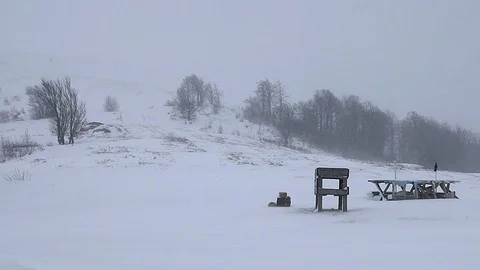 Snow storm in winter mountains Stock-Footage 100333700