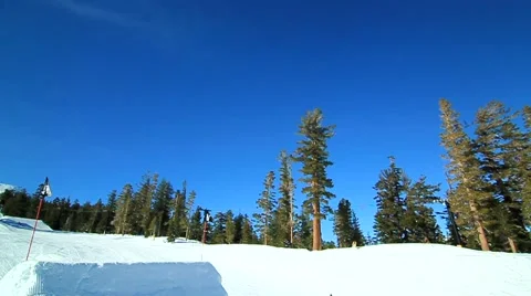 SNOWBOARD JUMP SLO-MO Video stock 1011345