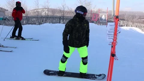 Snowboarders 스톡 동영상 166905292