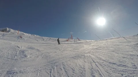 Snowboarding in the Alps 動画素材 86482368