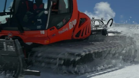 Snowcat passing camera Video stock 95044750