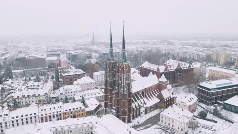 Snowfall on cathedral Stock Footage 226942955