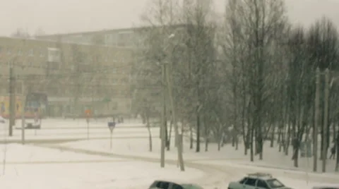 Snowfall in the city (1) Video stock 48630855