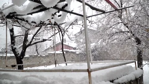 Snowfall continues Stock Footage 168951936