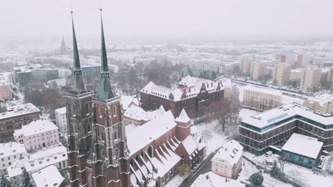 Snowfall in wroclaw Stock Footage 226942942