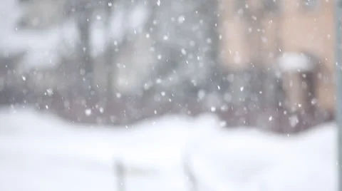 Snowflakes falling slowly in a snowfall Stock-Footage 41578401