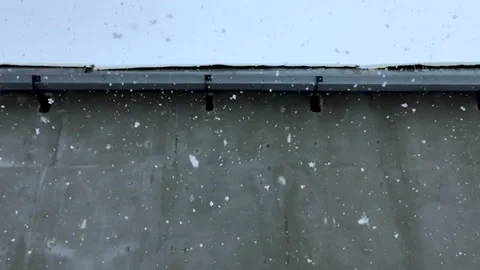 Snowflakes slowly falling against Stock-Footage 90248718