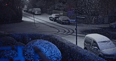 Snowing in Munich Video stock 129279707