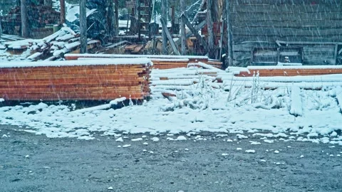 Snowing in a Sawmill 2 Видео 133686437
