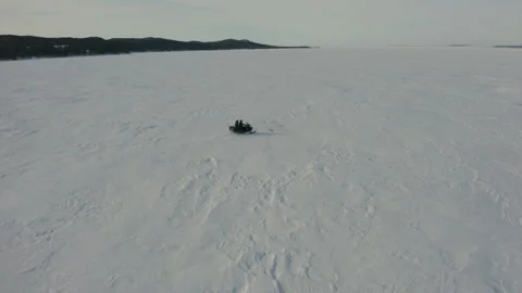 Snowmobiling Видео 166912810