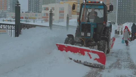 Snowplow, snow removal 動画素材 337322136