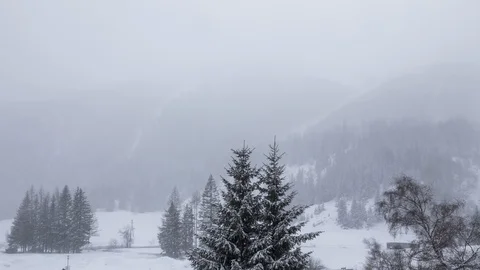Snowstorm in time lapse Video stock 125964012