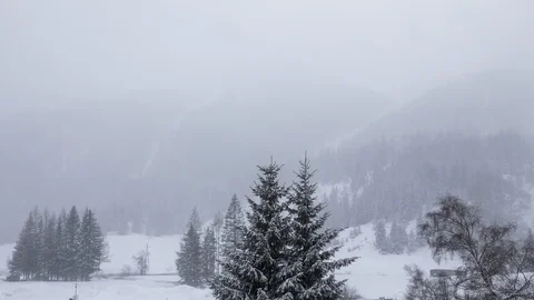 Snowstorm in time lapse Видео 125964184
