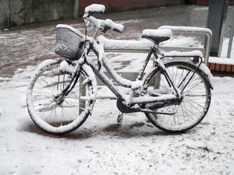Snowy bicycle Stock Photos