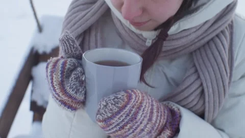 Snowy day Video stock 242922512