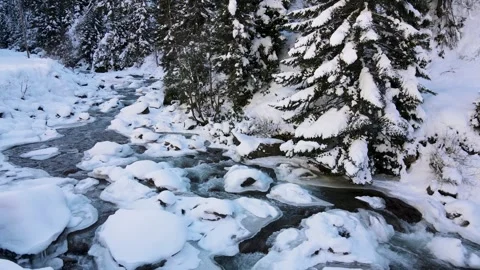 Snowy Icy River Видео 334804991