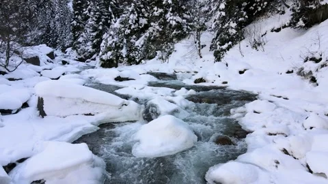 Snowy Icy River Video stock 337544677