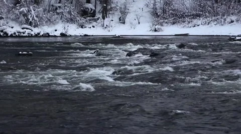 Snowy Mountain River Rapids 库存影片 62579334