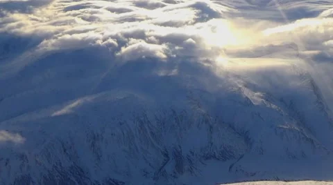 Snowy Mountains and Clouds 스톡 동영상 68677400