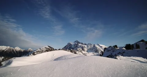Snowy Peak Ground Level Closeup in the North Cascades 4K Vídeos de archivo 138389558