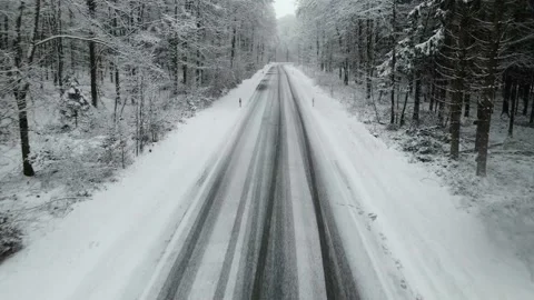 Snowy road Video stock 146531480