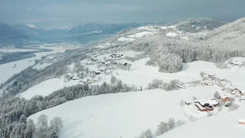 Snowy valley 스톡 동영상 168878813