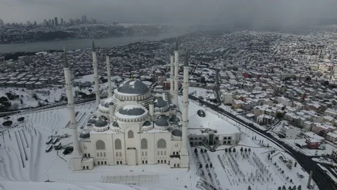 Snowy view from Camlica Mosque Stock Footage 148677957