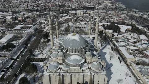 Snowy view from Sultanahmet Mosque Stock Footage 148733172