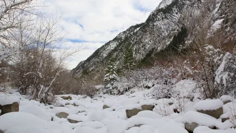 Snowy Winter Canyon time lapse Vidéo 70054627
