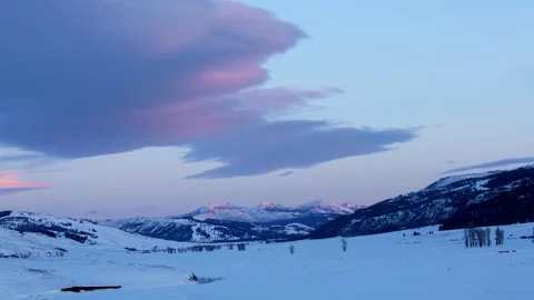 Snowy Yellowstone Landscape Stock-Footage 202067012