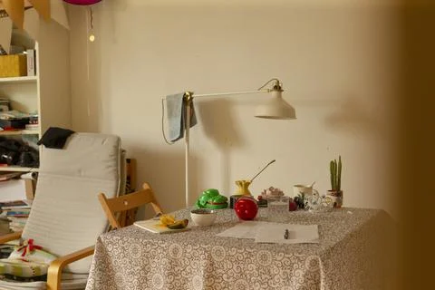 Snug reading corner. Comfortable spot for reading and planning Stockfoto's