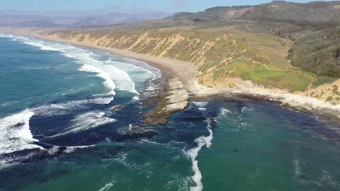 Soak up the Serenity of Monte de Oro State Beach from Above Vídeo Stock 165190673