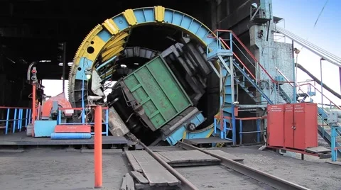 Сoal unloading Stock-Footage 47140371