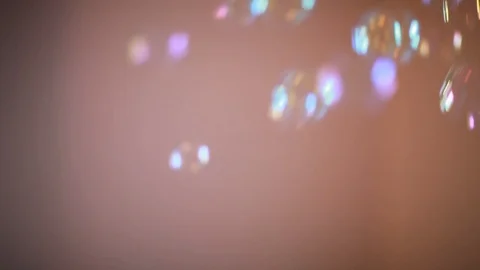 Soap bubbles floating down slowly, abstract background Stock Footage 102718064