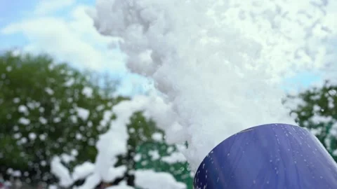 Soap disco: cannon makes bubbles, foam party outdoor 스톡 동영상 202302809