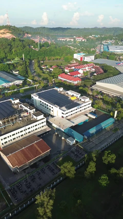 Soaring Aerial Scan of a Cutting-Edge Enterprise Complex, Emphasizing Solar.. Stock-Footage 337280747