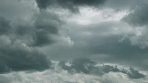 Soaring Rain Clouds in Sunbeams in Cloudy Weather Timelapse, Slow Motion. Beauti Video stock 174821265