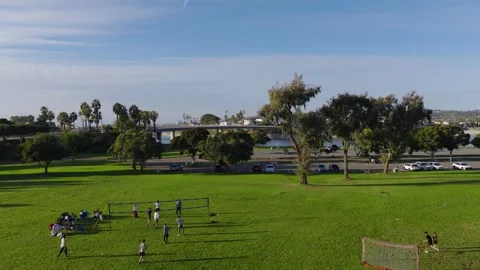 Soaring Through and Away From Ski Beach Park Soccer Vídeo Stock 327570514