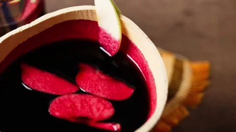 Sobolo: Hibiscus drink with pineapple peels, ginger, cloves &amp; sweetener 库存影片 346249116